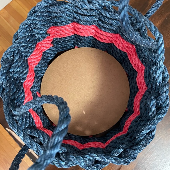 Wicked Good Lobster Rope Basket - Picture 2 of 4